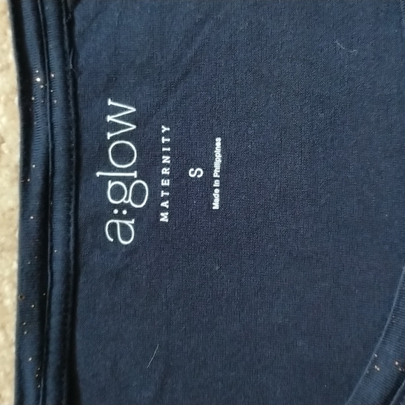 Like new Small Navy/gold Maternity Longsleeve - Picture 2 of 3